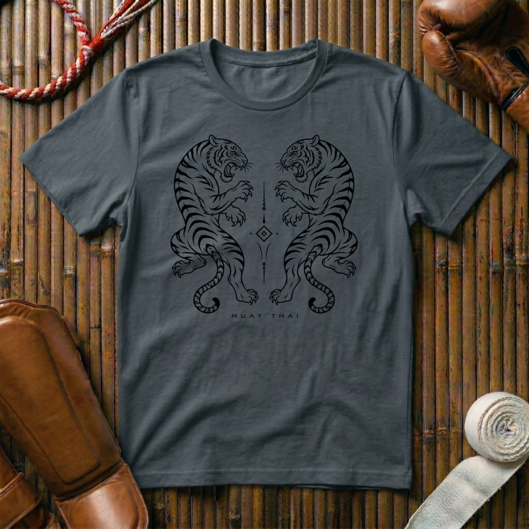 Sak Yant Tigers - T‑Shirt