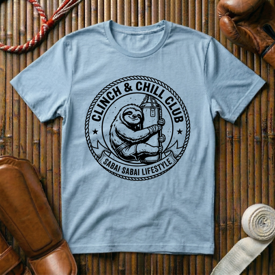Clinch And Chill Club - T‑Shirt