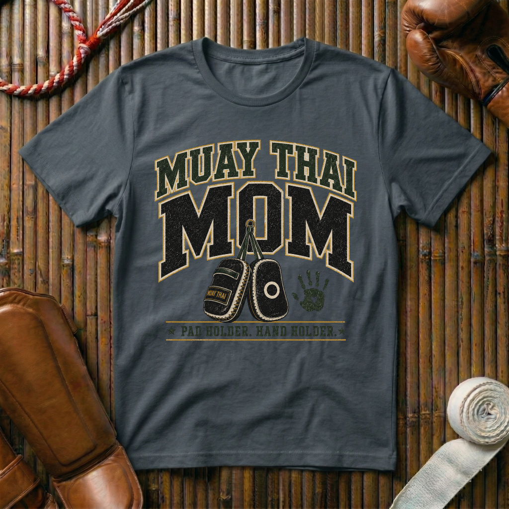 Muay Thai Mom - T‑Shirt