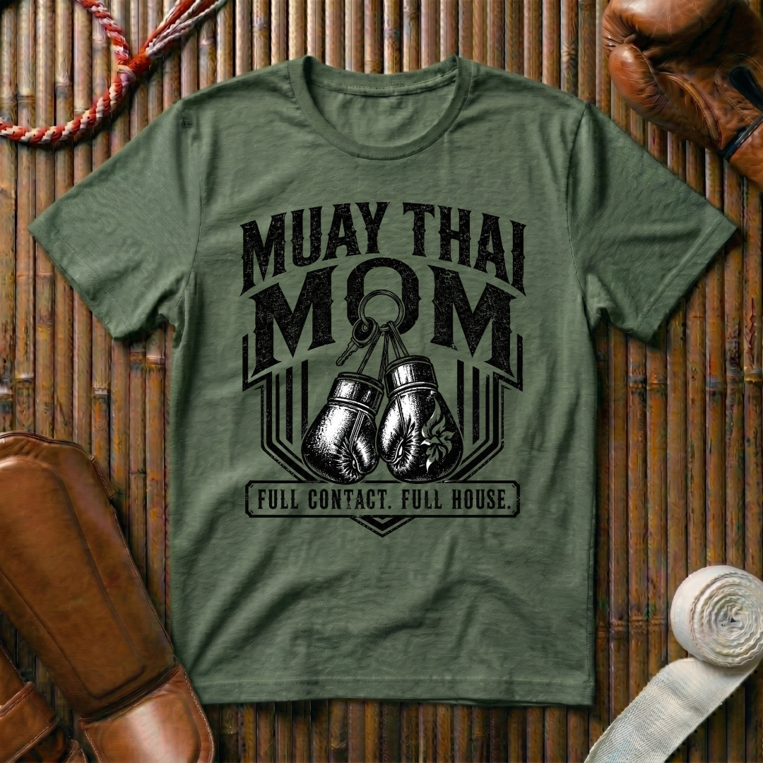 Muay Thai Mom - T‑Shirt