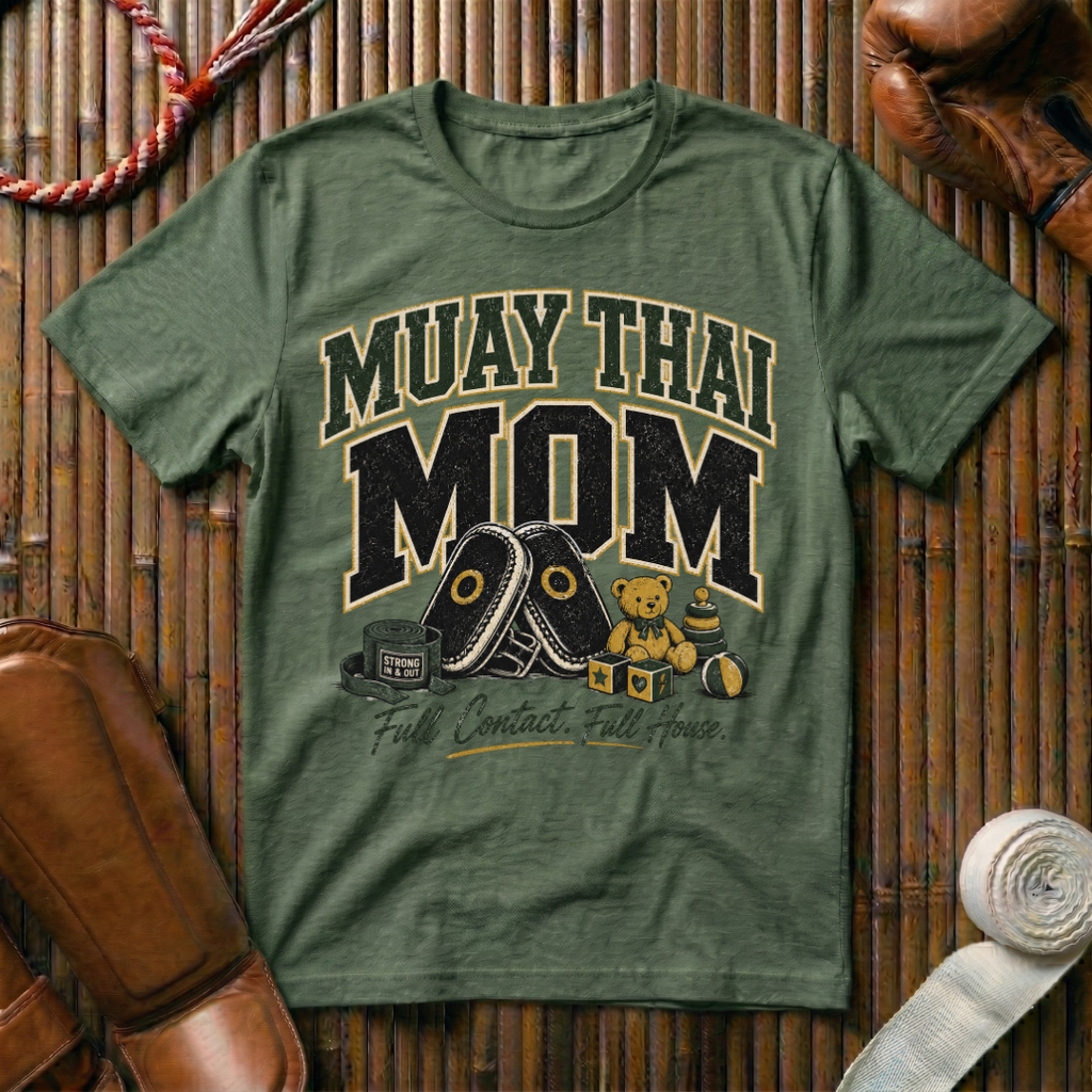 Muay Thai Mom - T‑Shirt
