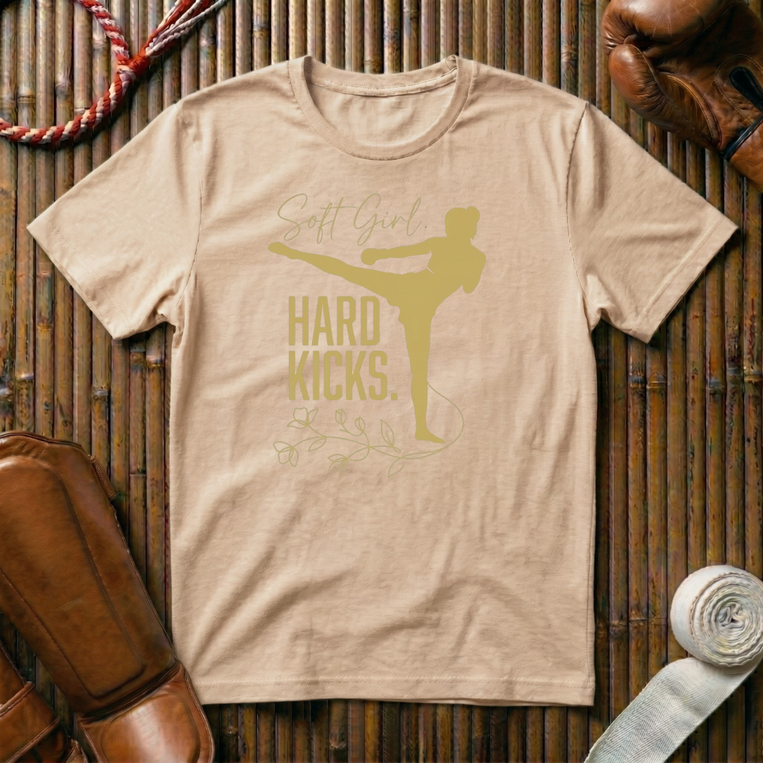 Soft Girl - Hards Kicks - T-Shirt