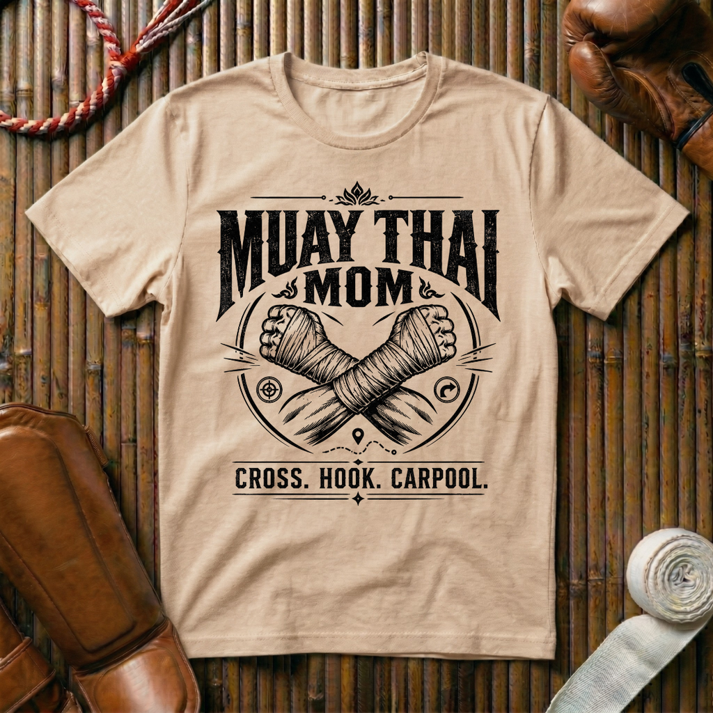Muay Thai Mom - T‑Shirt