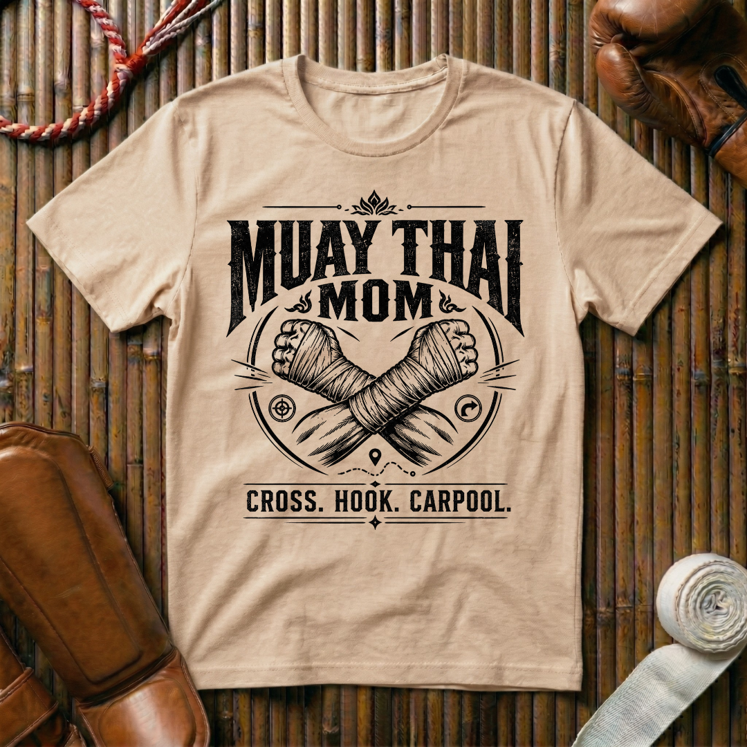 Muay Thai Mom - T‑Shirt