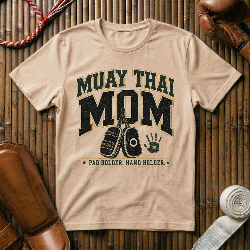 Muay Thai Mom - T‑Shirt