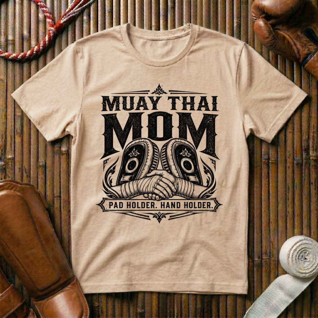 Muay Thai Mom - T‑Shirt