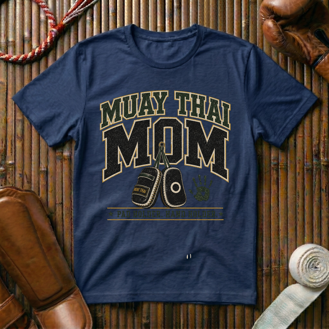 Muay Thai Mom - T‑Shirt