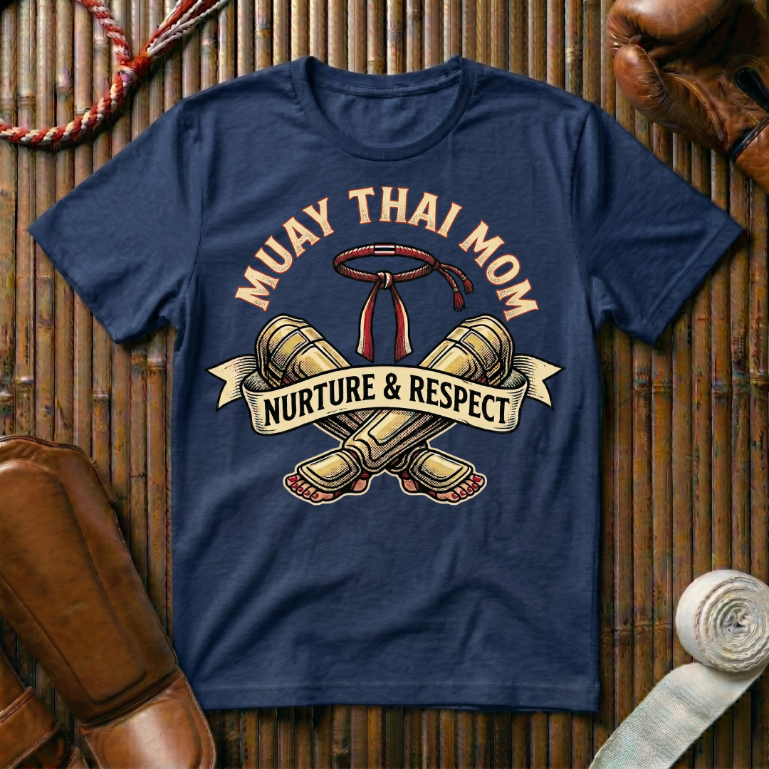 Muay Thai Mom - T-Shirt