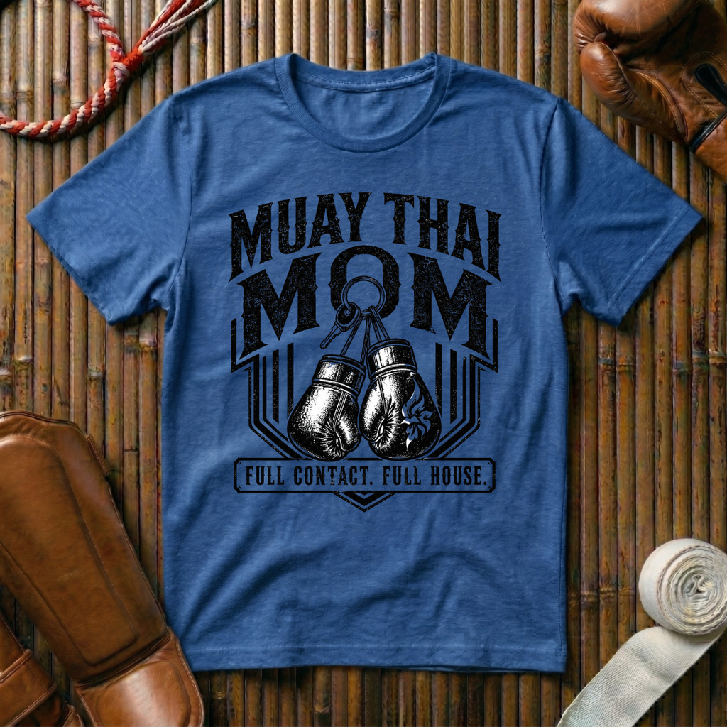 Muay Thai Mom - T‑Shirt