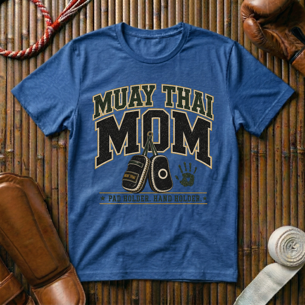 Muay Thai Mom - T‑Shirt