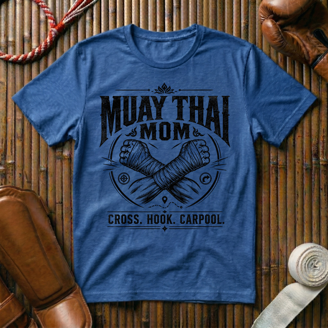 Muay Thai Mom - T‑Shirt