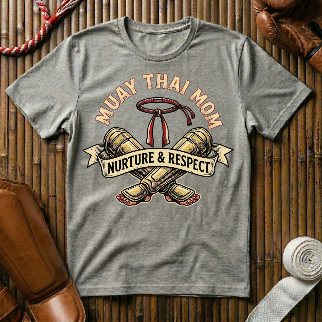Muay Thai Mom - T-Shirt
