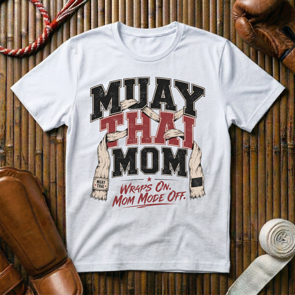 Muay Thai Mom - T‑Shirt